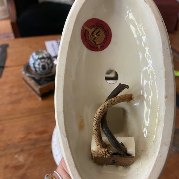 2 1930’s Porcelain Wall Sconces - Picture 7 of 8